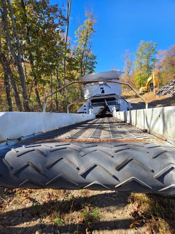 1997 Diamond Z PWG 1463B Tub Grinder with Cat Engine - Image 33