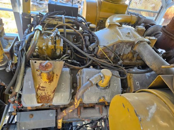 1997 Diamond Z PWG 1463B Tub Grinder with Cat Engine - Image 18