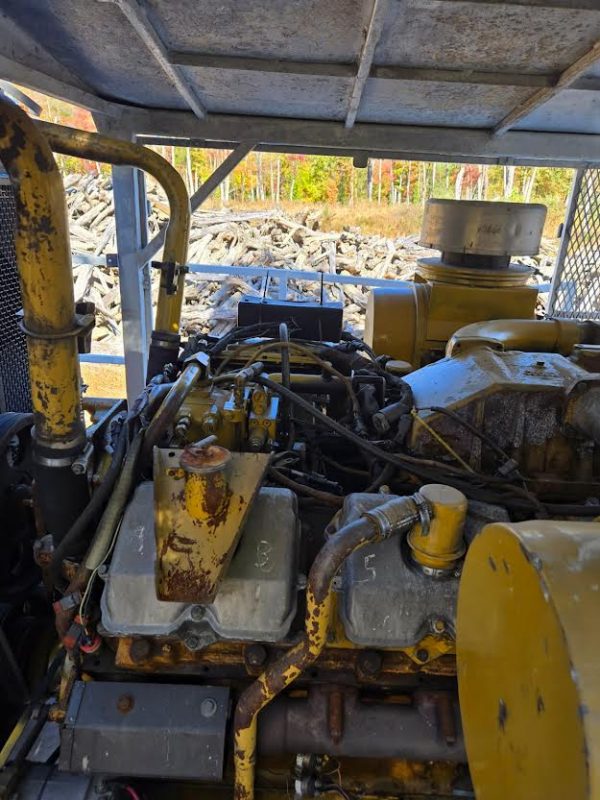 1997 Diamond Z PWG 1463B Tub Grinder with Cat Engine - Image 15