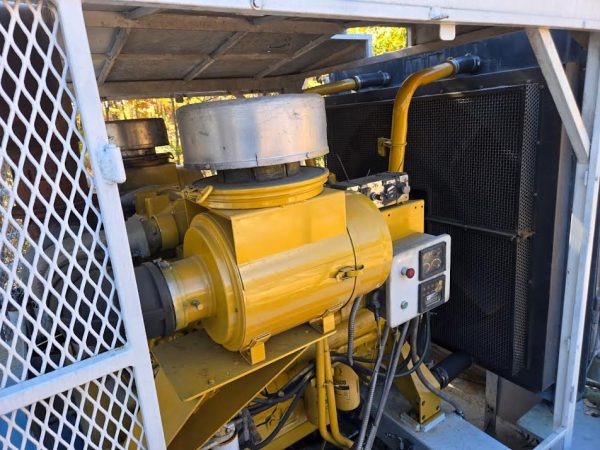 1997 Diamond Z PWG 1463B Tub Grinder with Cat Engine - Image 11